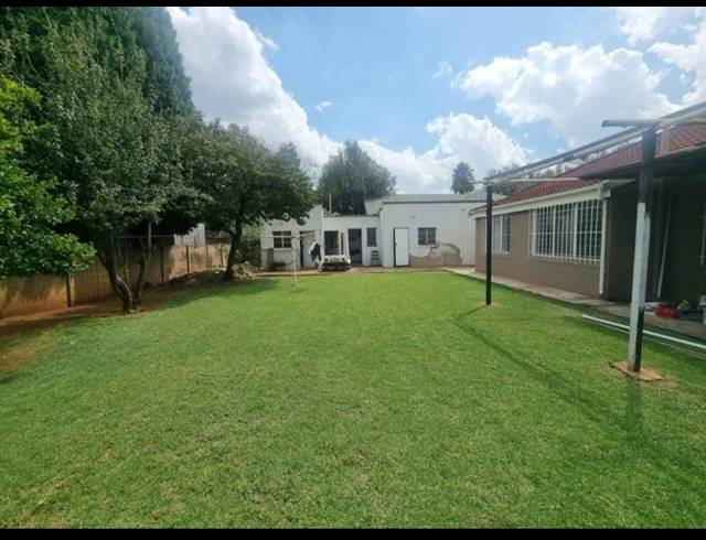 3 BEDROOM HOUSE RENTED IN BRENTHURST